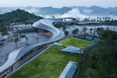 山水相融:黃果樹(shù)大瀑布、天星橋景區(qū)入口游客中心 / 中規(guī)院+清水愛(ài)派