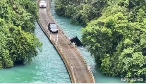 技術可過坦克的湖北恩施浮橋,卻魂斷5人,天災 人禍